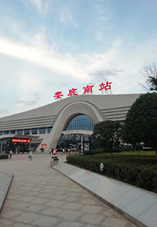 婁底南站站前廣場(chǎng)彩鋼通風(fēng)項(xiàng)目